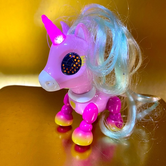ZOOMER ZUPPS TINY UNICORN INTERACTIVE TOY w/SOUND & EYES & HORN LIGHT UP - Picture 10 of 10